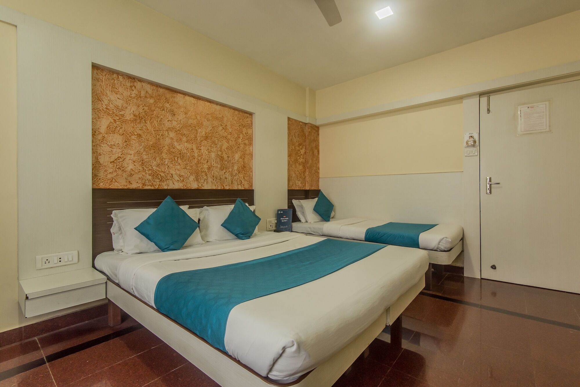 Oyo 18502 Flagship Sahar International Hotell Mumbai Exteriör bild